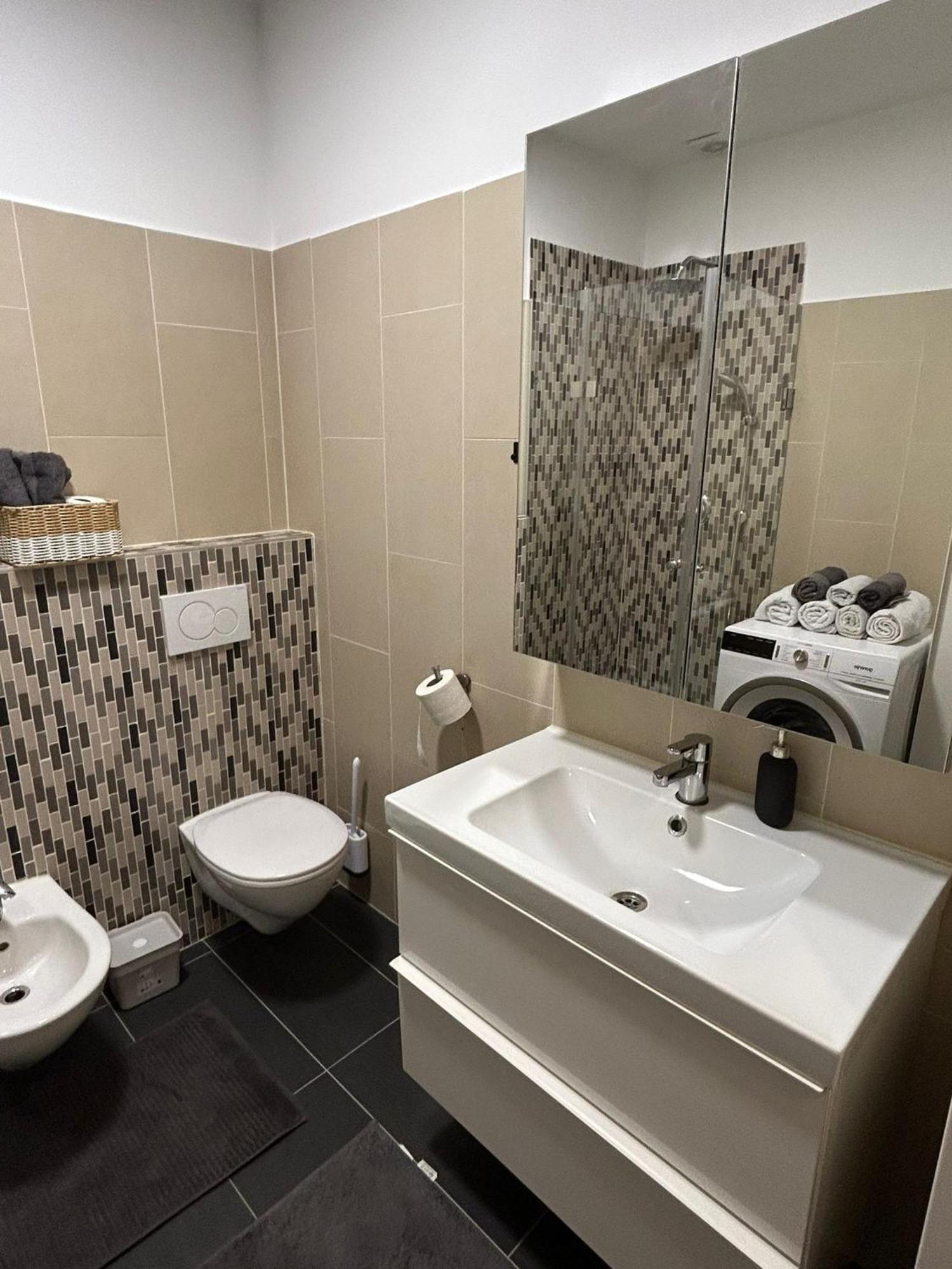 Favoriten Apartments Bécs Kültér fotó